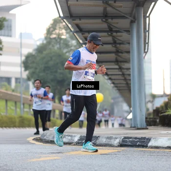 Runner Photo 4608935