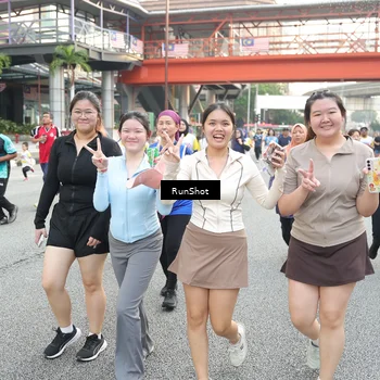 Runner Photo 4609393