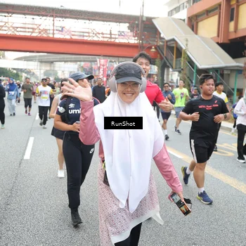 Runner Photo 4609595