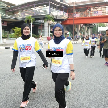 Runner Photo 4609945