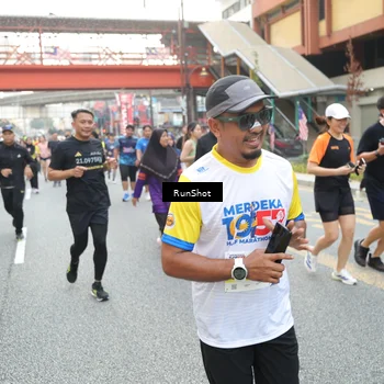 Runner Photo 4609956