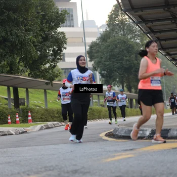 Runner Photo 4610006