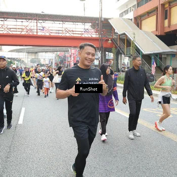 Runner Photo 4610135