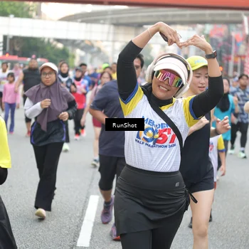 Runner Photo 4610435