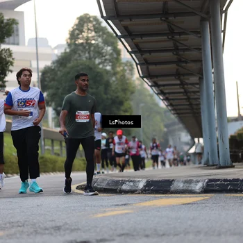 Runner Photo 4610517