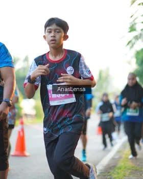 Runner Photo 4610547
