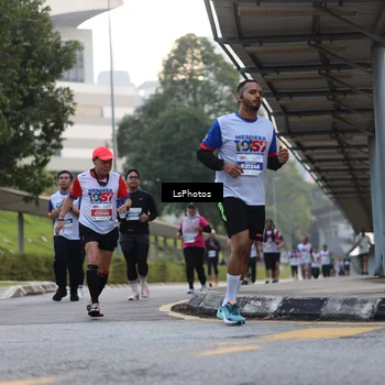 Runner Photo 4610613