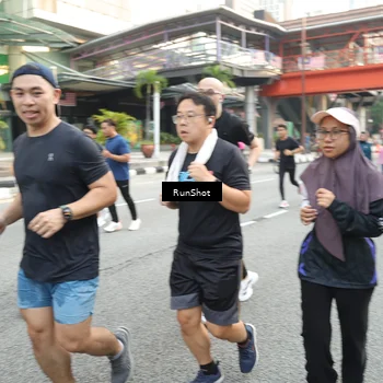 Runner Photo 4610675