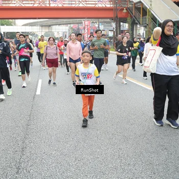 Runner Photo 4610758