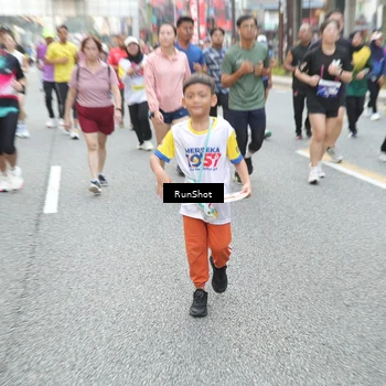 Runner Photo 4610780
