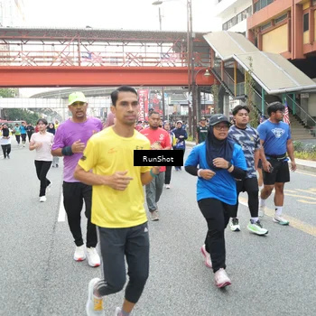 Runner Photo 4611112