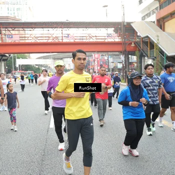 Runner Photo 4611155