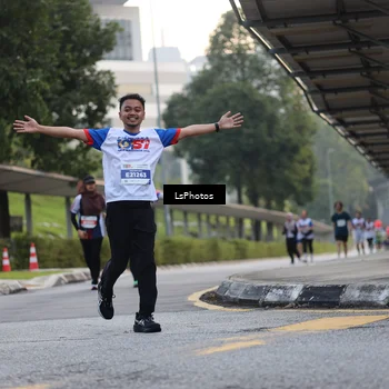 Runner Photo 4611255