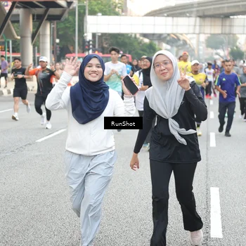 Runner Photo 4611345