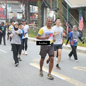 Runner Photo 4611495