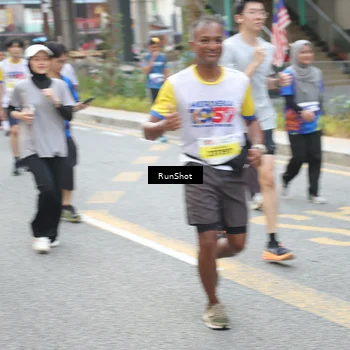 Runner Photo 4611630