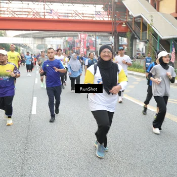 Runner Photo 4611638