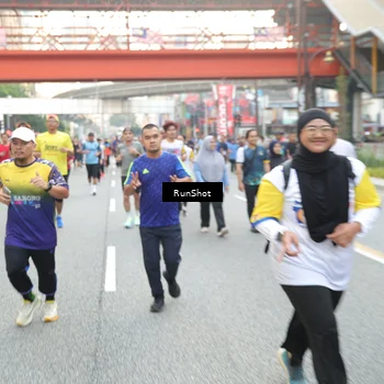 Runner Photo 4611650