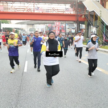 Runner Photo 4611659