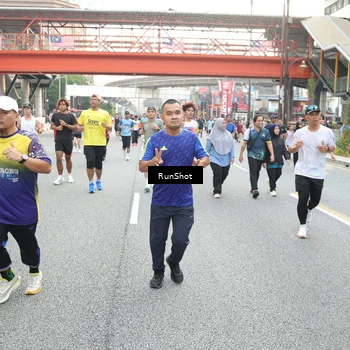 Runner Photo 4611693