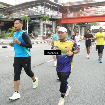Runner Photo 4611718