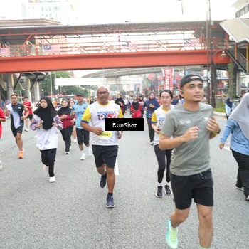 Runner Photo 4611842