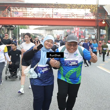 Runner Photo 4611843