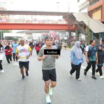 Runner Photo 4611859