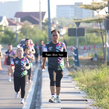 Runner Photo 4612053