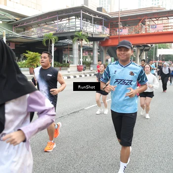 Runner Photo 4612059