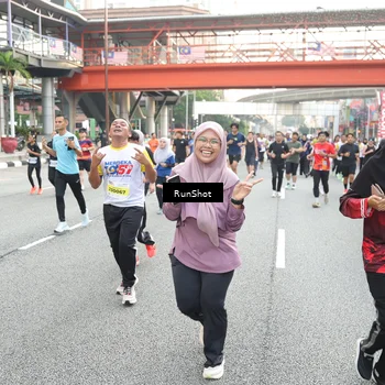 Runner Photo 4612303