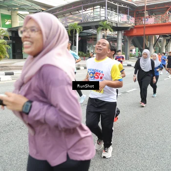 Runner Photo 4612323