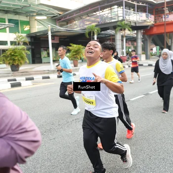 Runner Photo 4612324