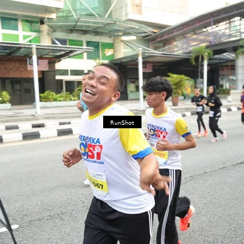 Runner Photo 4612368