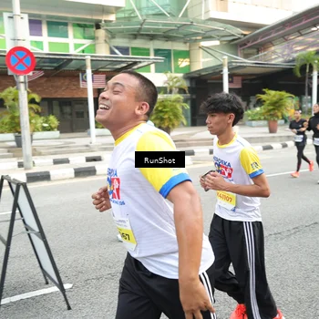 Runner Photo 4612384