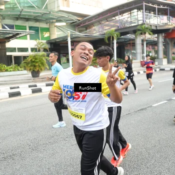 Runner Photo 4612386