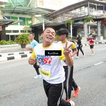 Runner Photo 4612402