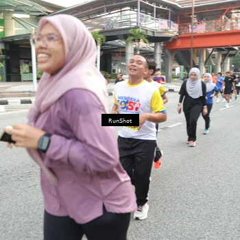 Runner Photo 4612416