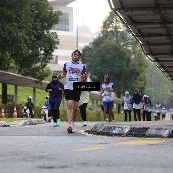 Runner Photo 4612418