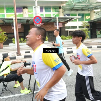 Runner Photo 4612433
