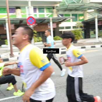 Runner Photo 4612441