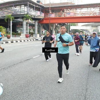 Runner Photo 4612443