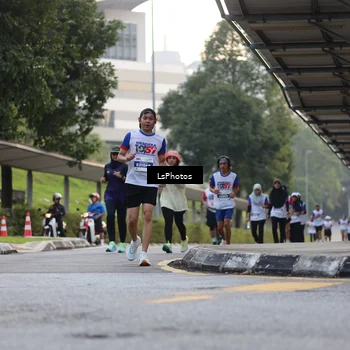Runner Photo 4612446