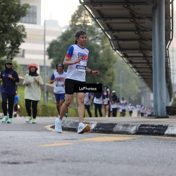 Runner Photo 4612456