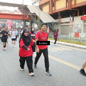 Runner Photo 4612499