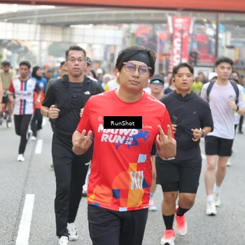 Runner Photo 4612503
