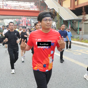 Runner Photo 4612591