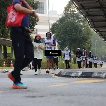 Runner Photo 4612596