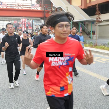 Runner Photo 4612605