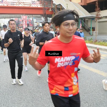 Runner Photo 4612679